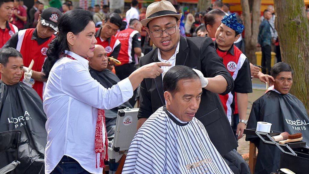 Presiden Ikut Cukur Rambut Massal Kompas id