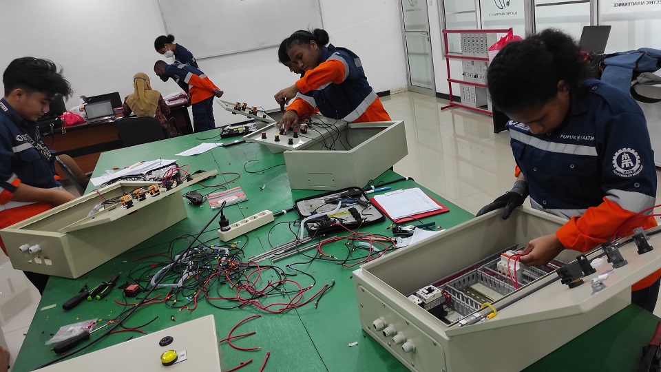 PKT Buka Kesempatan Talenta Indonesia Timur Kembangkan Kompetensi Industri